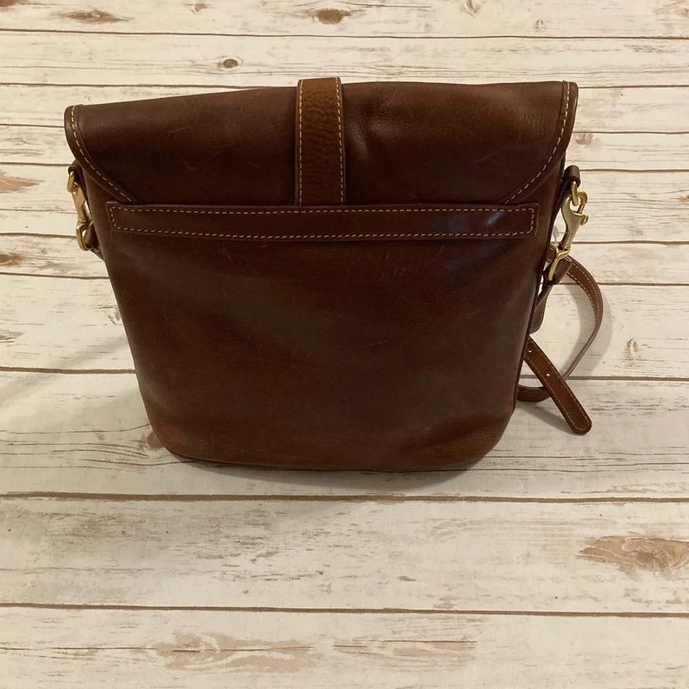 Dooney & Bourke Florentine Leather Large Dottie Crossbody Chestnut/Brown - Picture 7 of 16